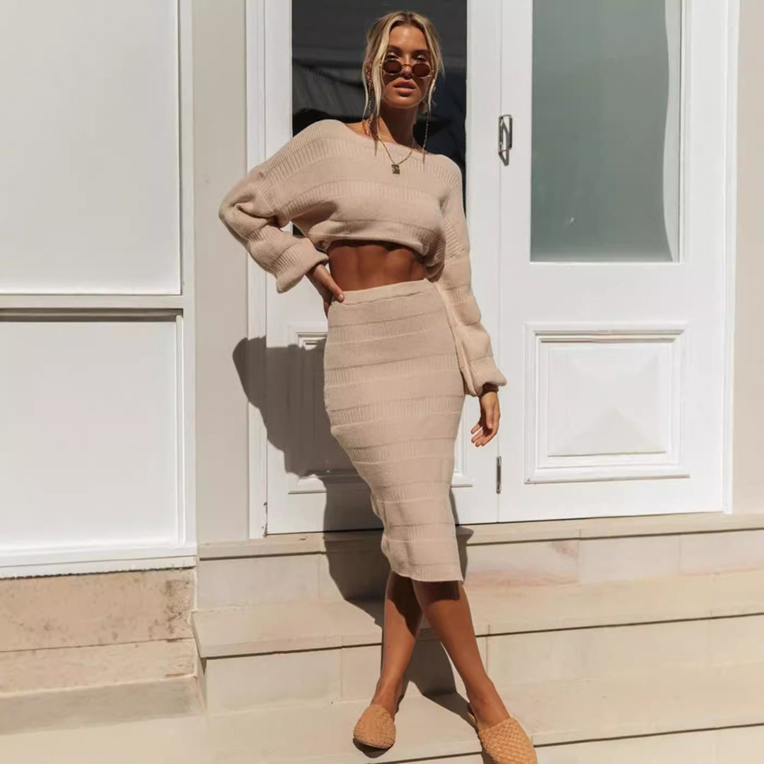 Damer elegant to-dels sæt med bredt crop-top og figursyet nederdel Stilla