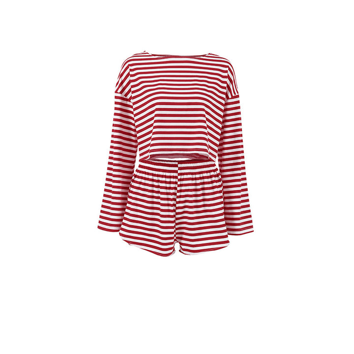 Dame sæt bestående af stripet cropped top og shorts Stilla