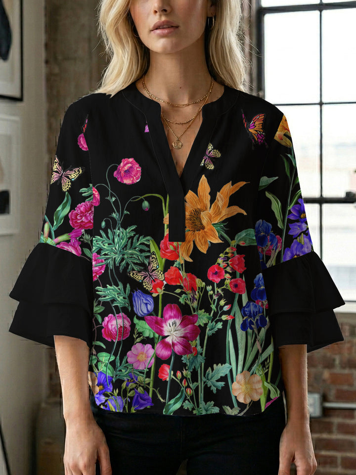 Dame afslappet bluse med flæseærmer og botanisk print Skovae