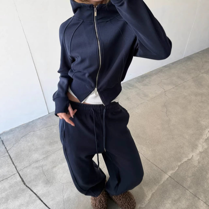 Kvindernes sporty loungewear sæt med høj krave og elastisk talje Skovae