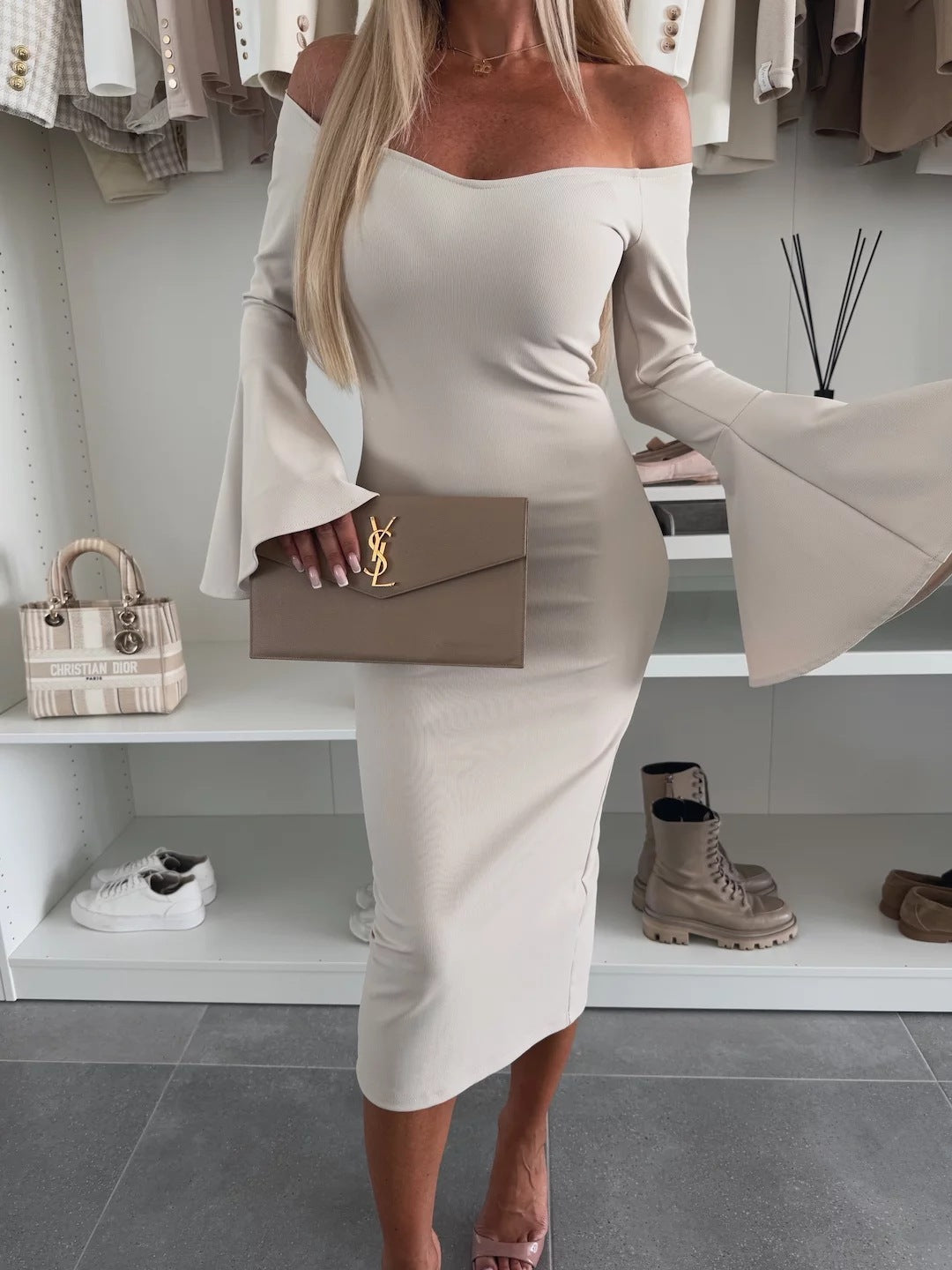 Dame Off-Shoulder klokkeærme midi kjole Stilla