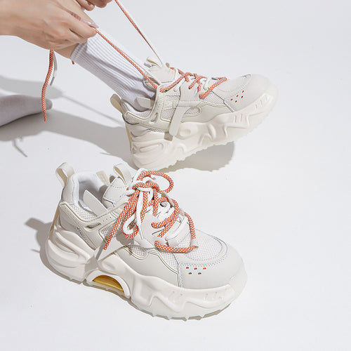 Dame Sporty Sneakers med åndbar mesh-konstruktion og skridsikker sål Stilla