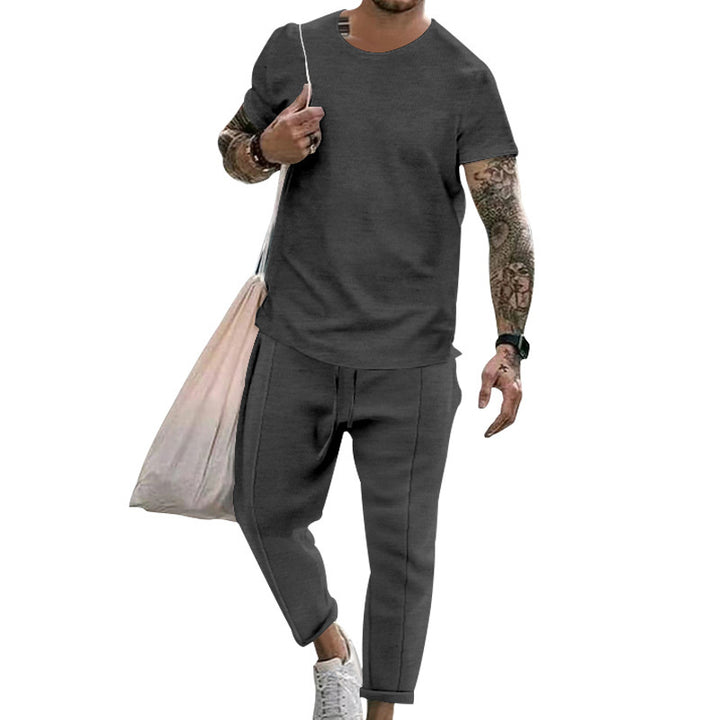Herrer fritids T-shirt og sweatpants sæt med moderne snit Stilla