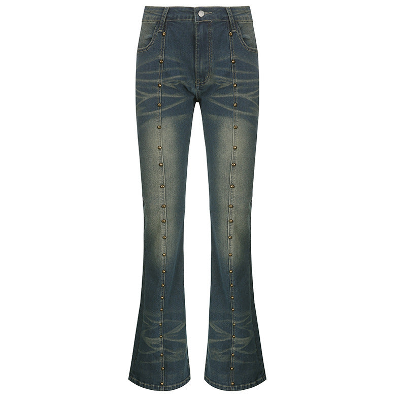 Dame flared jeans med dekorative knapdetaljer og fremragende denim-finish Skovae