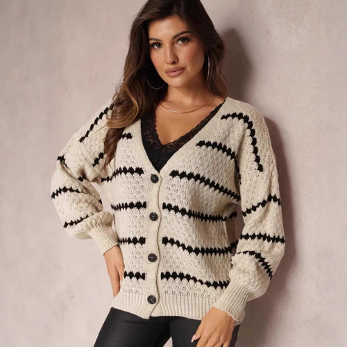 Dame cardigan med moderne zigzag mønster og knapdetaljer Stilla