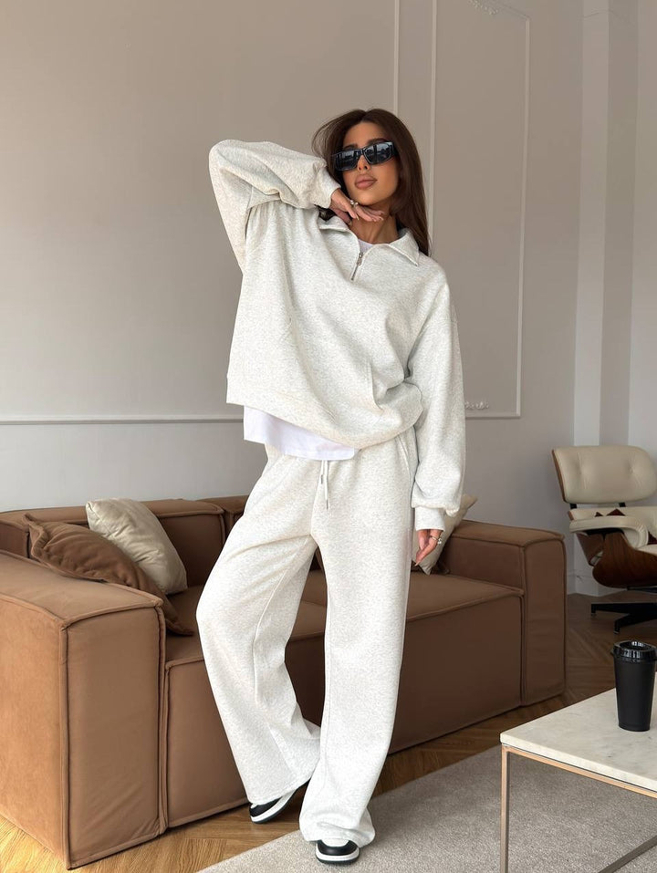 Kvinders sporty pullover med halvlukning og brede bukser Skovae