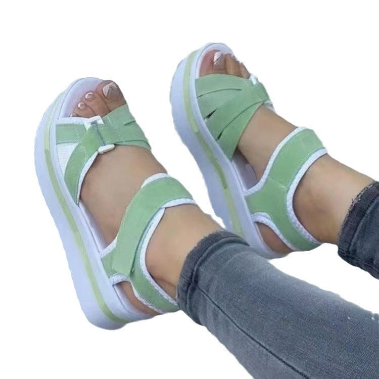 Dame Komfortable Plateau-Sandaler med elastiske remme og ergonomisk fodseng Stilla