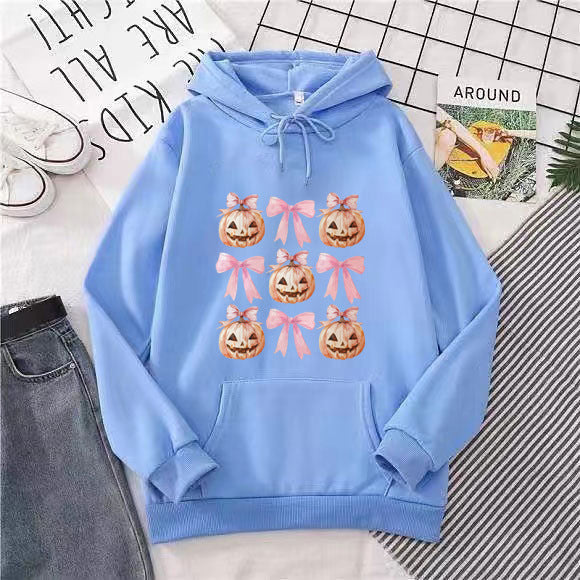 Kvinders Hoodie med Munter Græskar Design Skovae