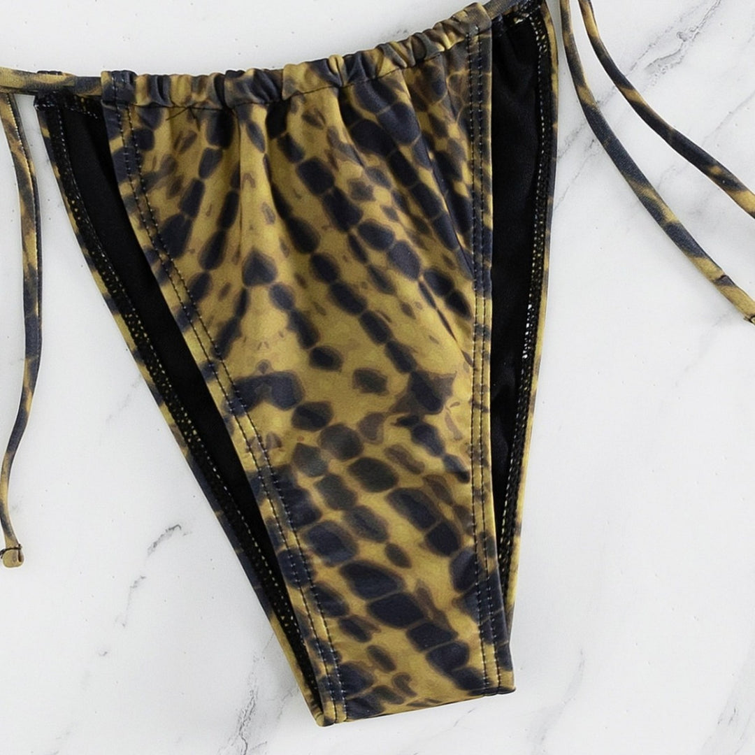 Dame triangel-bikini med justerbare snøre-detaljer Skovae
