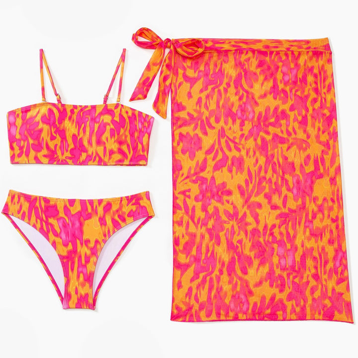Dame bikini-sæt med modet bandeau-top og højt skårne underdele Skovae
