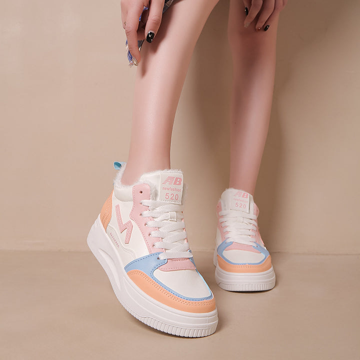 Dame højtskårne sneakers med varm inderfor og skridsikker sål Stilla