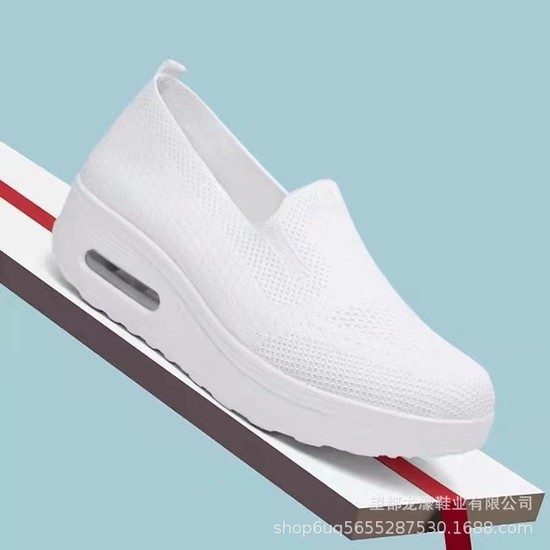 Femme Stretch Slip-On Sneakers Stilla