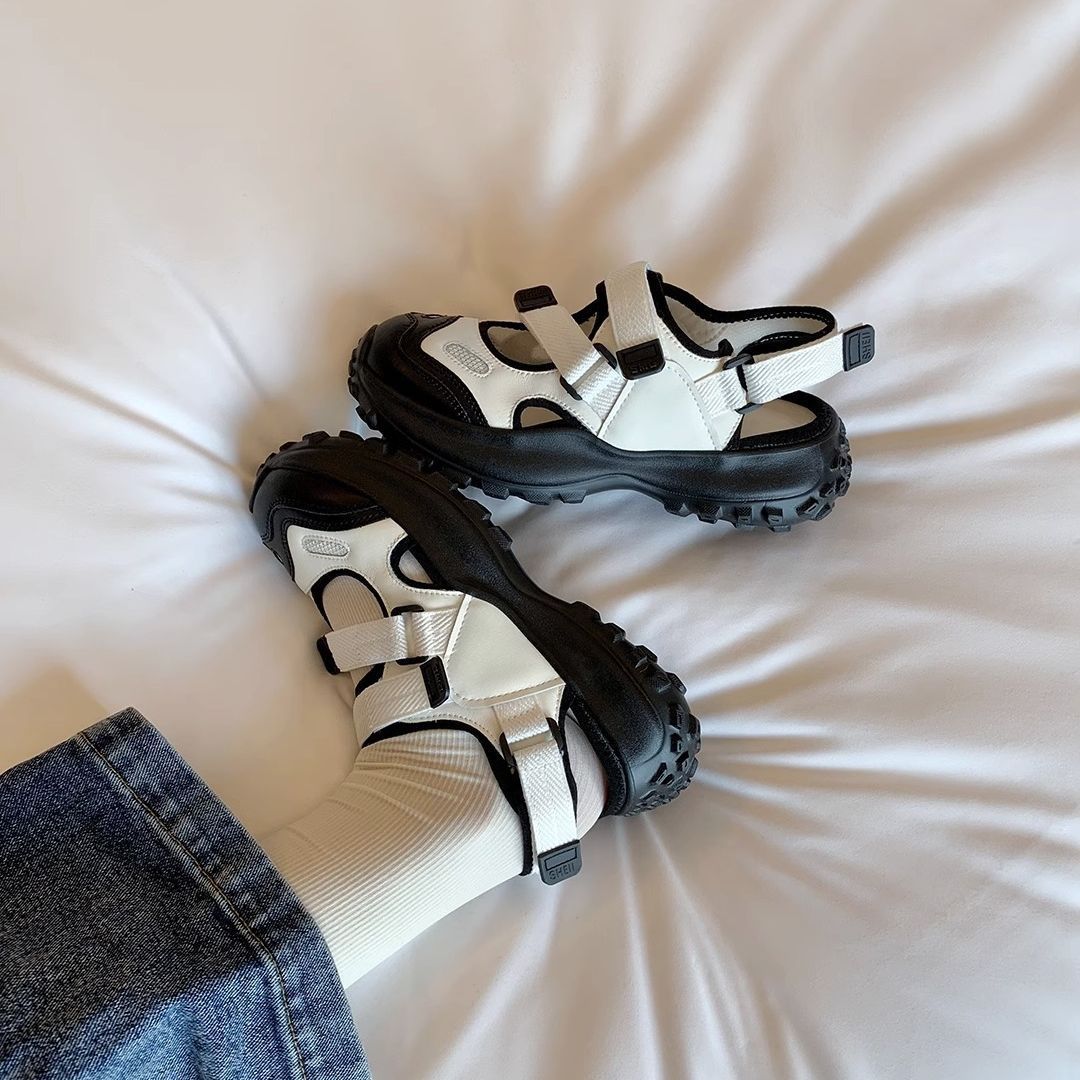 Dame Sporty Sneakers med Praktisk Velcro og Stødabsorberende Sål Skovae
