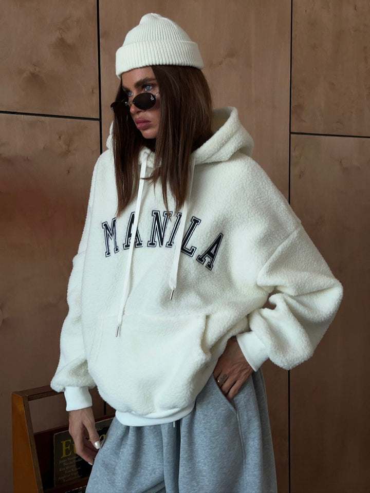 Kvinders oversized fleece hoodie med broderet logo Stilla