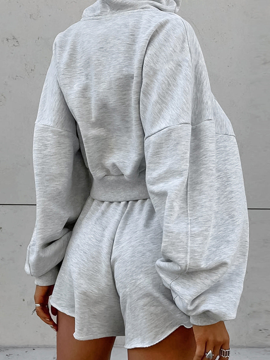 Dame Løs Oversized Hoodie- og Shorts-sæt med volumøse ærmer Stilla
