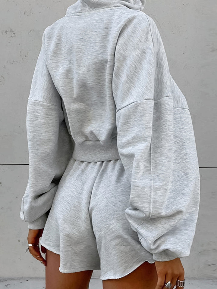 Dame Løs Oversized Hoodie- og Shorts-sæt med volumøse ærmer Stilla