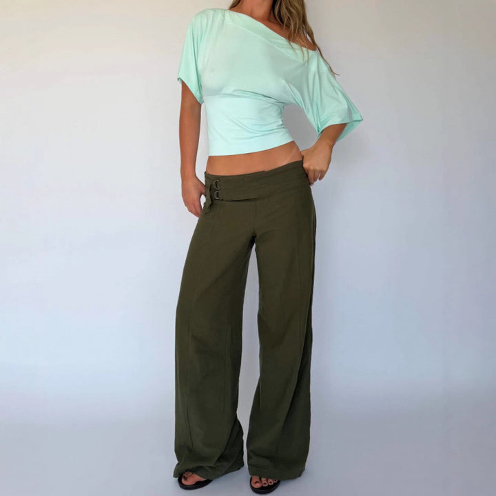 Damen figurbetontes Oberteil mit asymmetrischem Schnitt und Rüschendetails Skovae