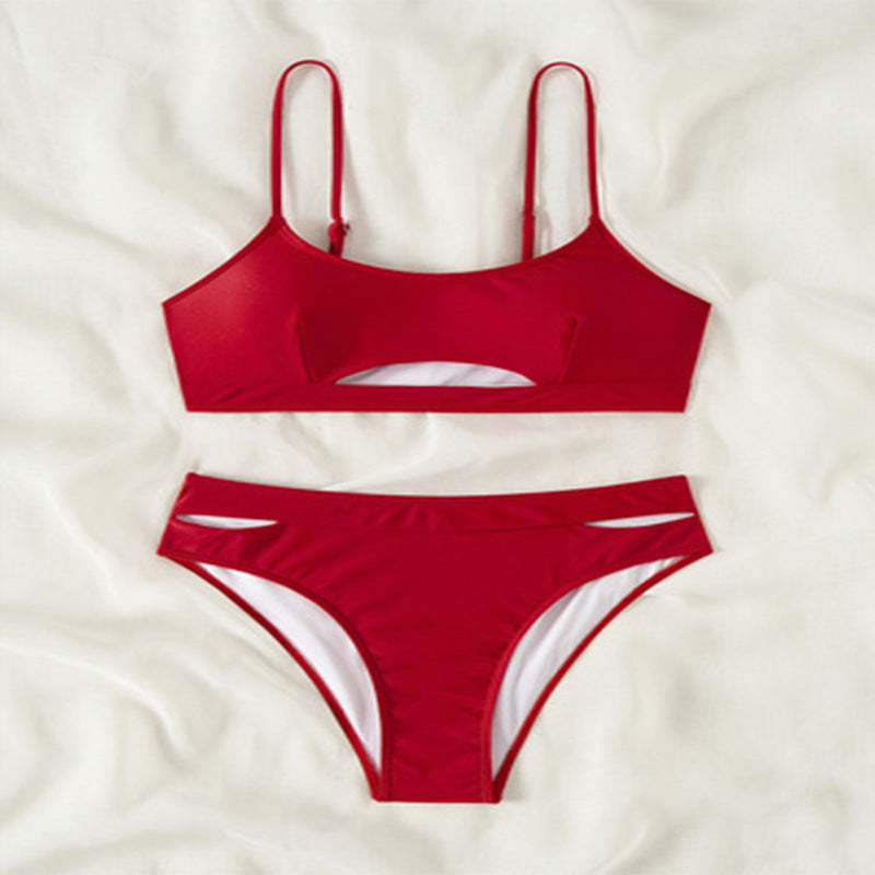 Dame bikini-sæt med moderne snit og innovativt cut-out-design Stilla