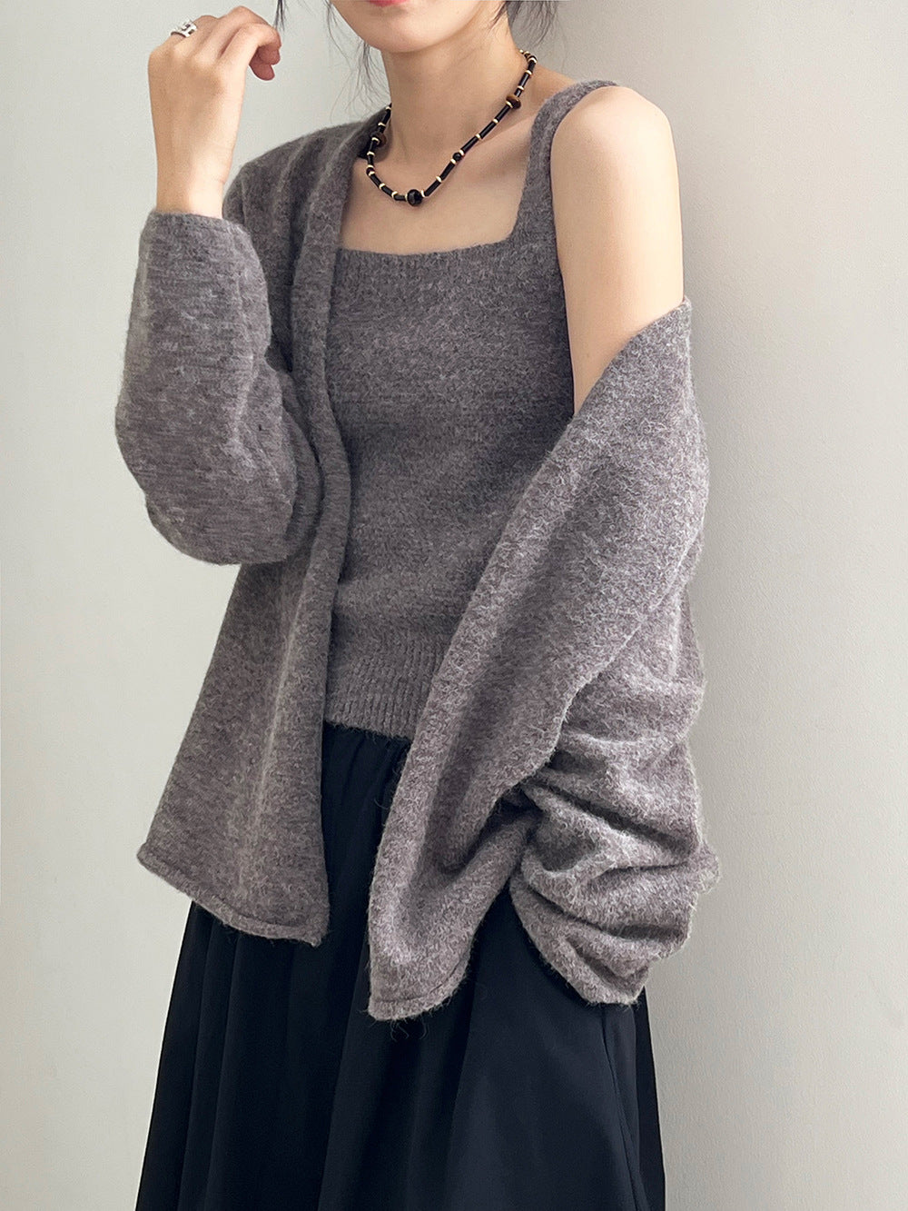 Dame afslappet strikcardigan med åben front og elegant silhuet Stilla