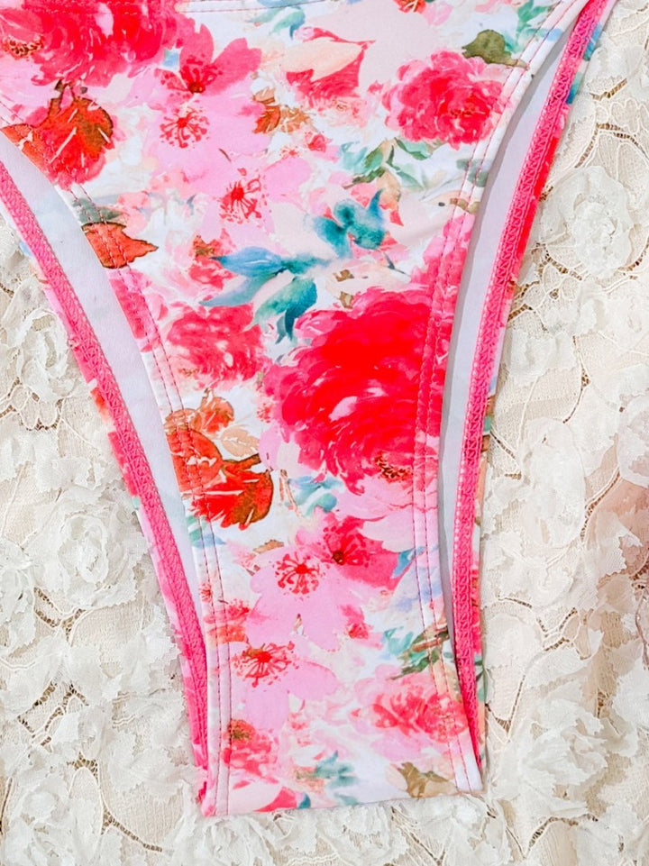 Dame Bikini-sæt med blomsterdesign og moderne bandeau-top Stilla