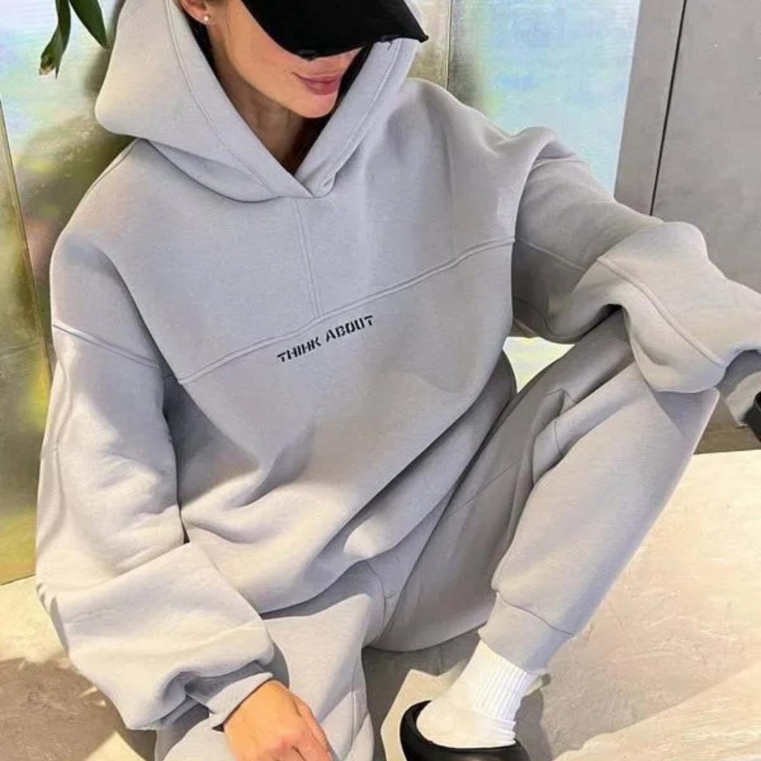 Kvinder oversized hoodie med iøjnefaldende bogstaver på ryggen Skovae