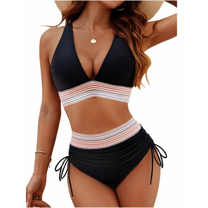 Dame triangel-bikini med justerbare stropper og moderne flæse-look Skovae