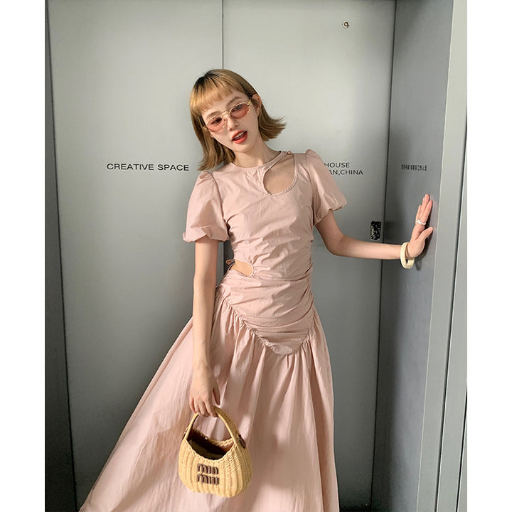 Dame maxikjole med legende cut-out-design og raffinerede flæse-detaljer Stilla