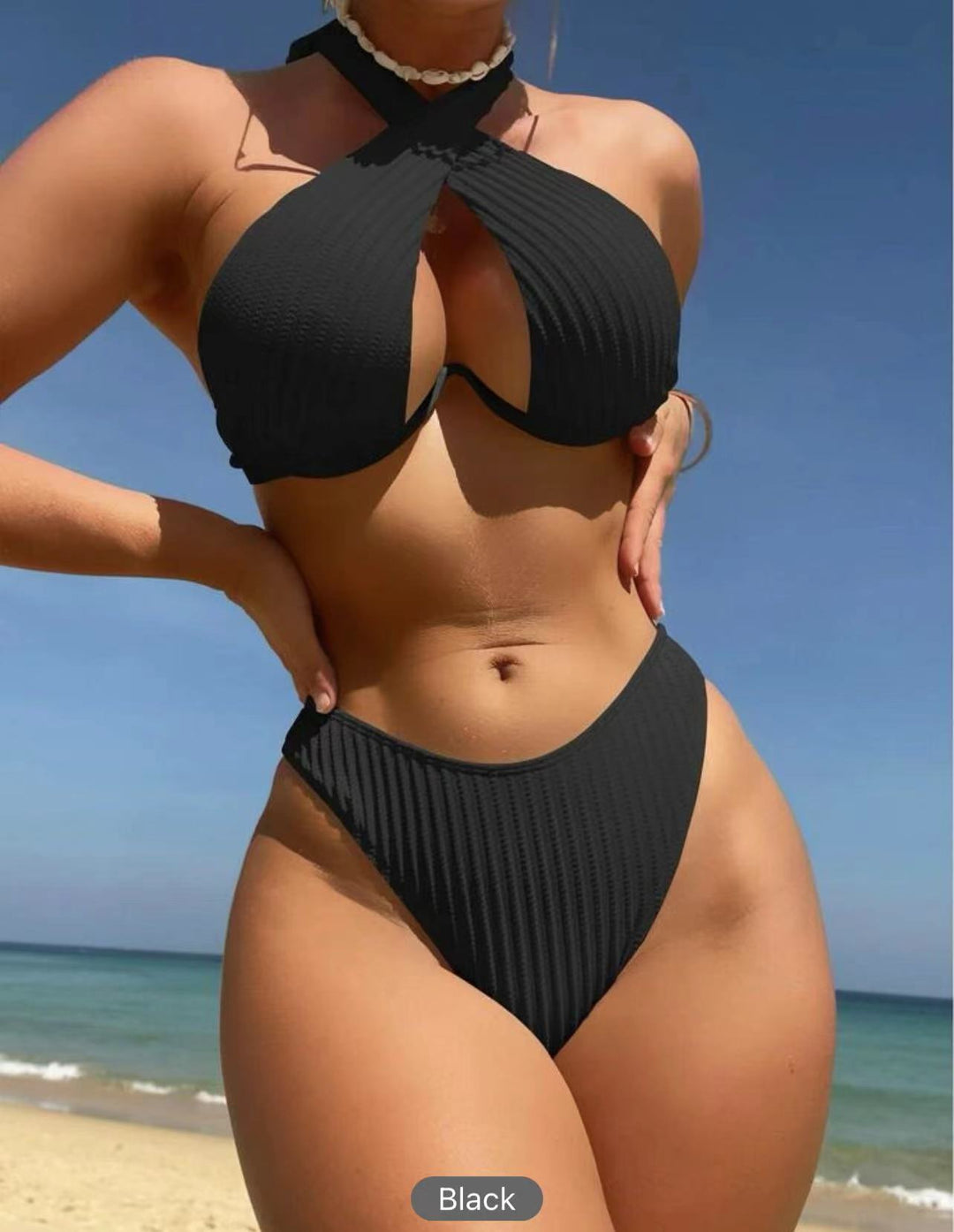 Dame Bikini-sæt med spændende snit og høj benudskæring Stilla