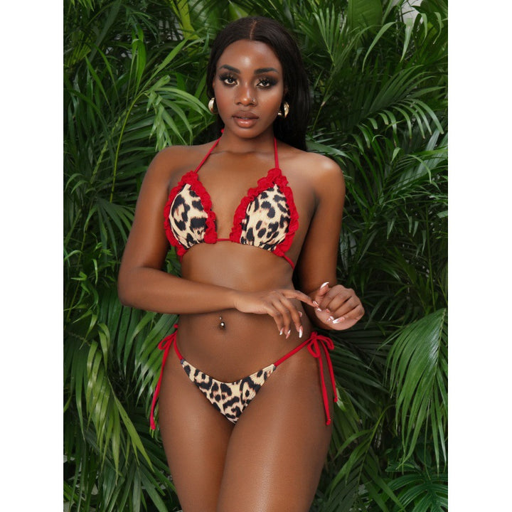 Dame triangel-bikini med fashionable ruffles og spændende dyremønster Skovae