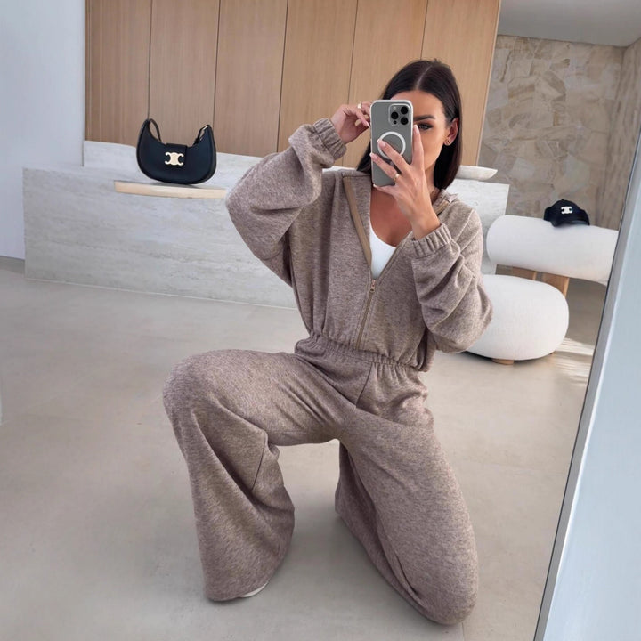 Kvinders loungewear-dragt med løstsiddende pasform og moderne hættebluse Skovae