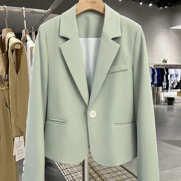 Damer Elegant og skræddersyet blazer med slanke klapper Stilla