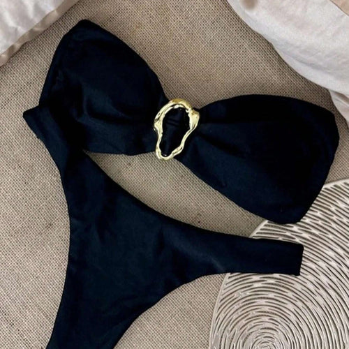 Dame bikini med moderne knude design og elegant guldaccent Skovae