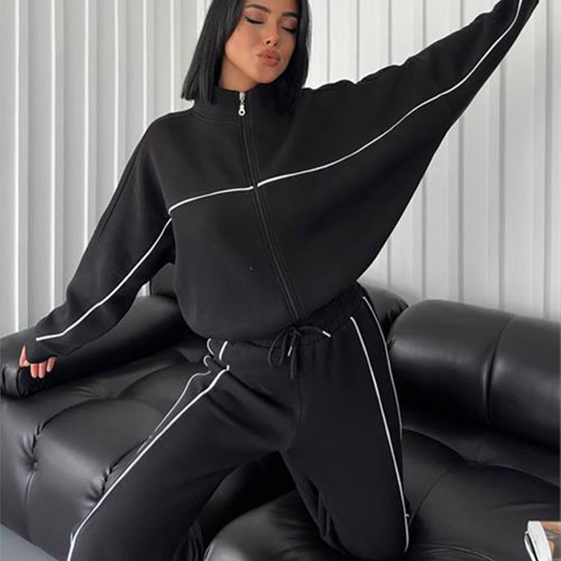 Kvinders sporty casual jakke og bukser sæt med moderne detaljer Skovae