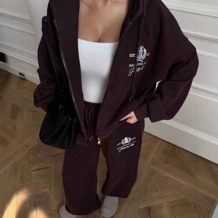 Dame afslappet sportssæt med cropped hættetrøje og brede sweatpants Stilla