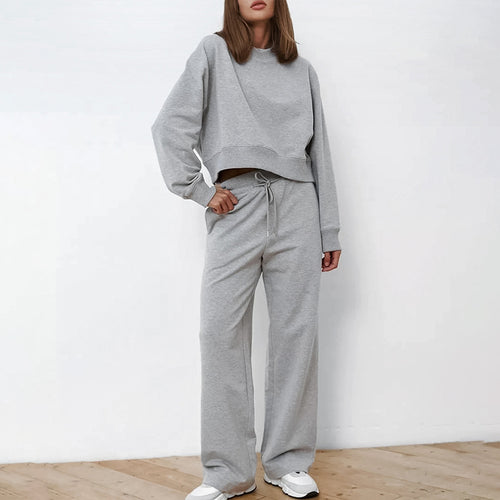 Dame afslappet sæt bestående af cropped sweatshirt og løse joggebukser Stilla