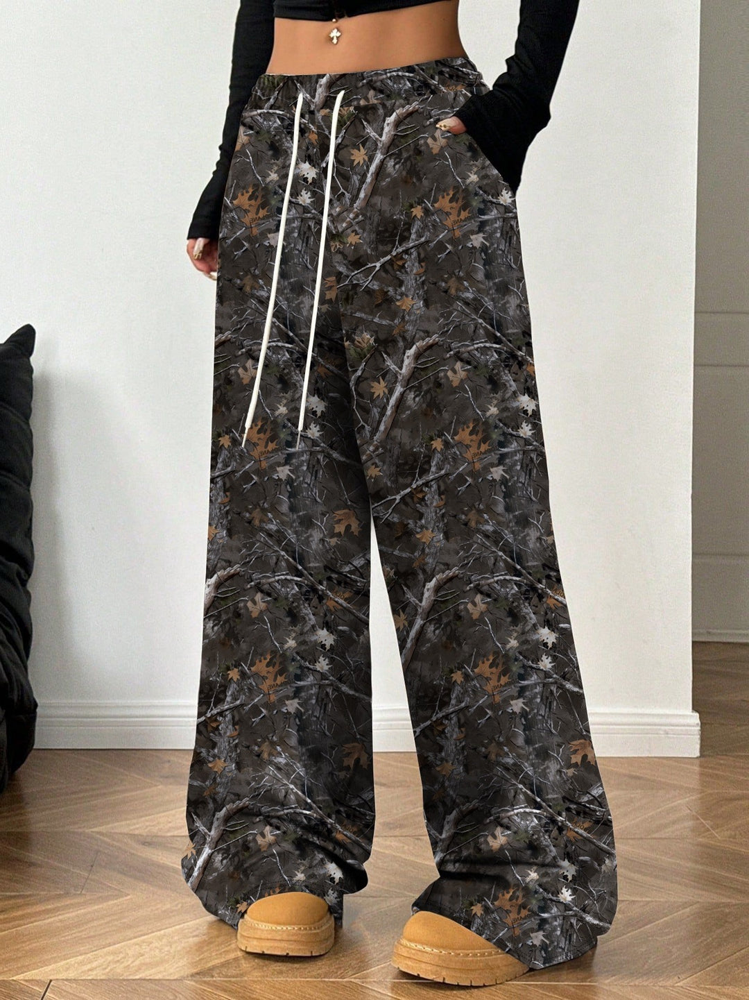 Dame Cargo-bukser i moderne camouflage-stil Stilla