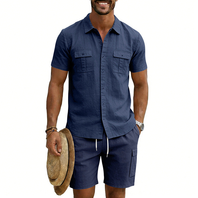 Herrer nan sommerligt fritids-sæt i bomulds-linnedmix med kortærmet skjorte og cargo-shorts Skovae
