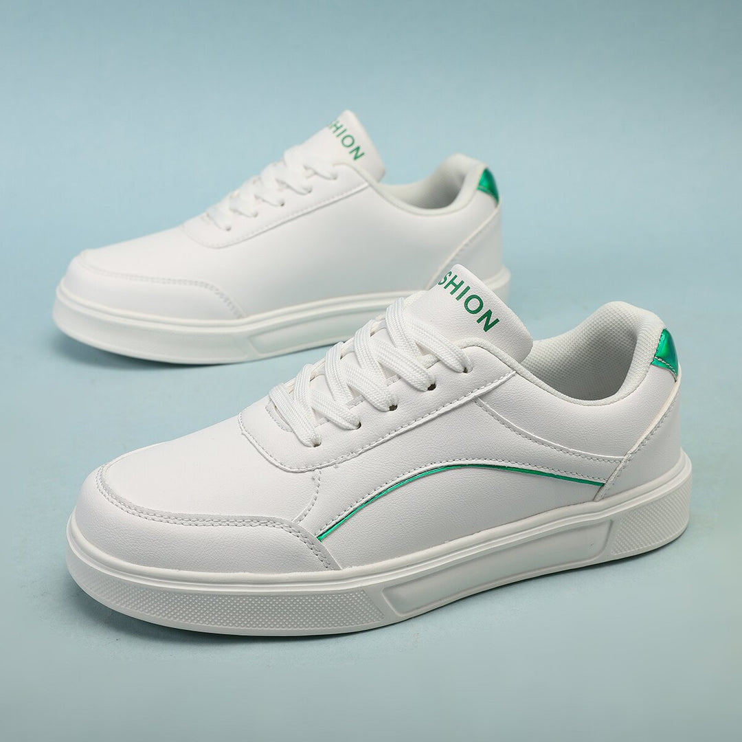 Dame nan lavtskåret kunstlæder sneakers med holografisk hælbesætning Skovae