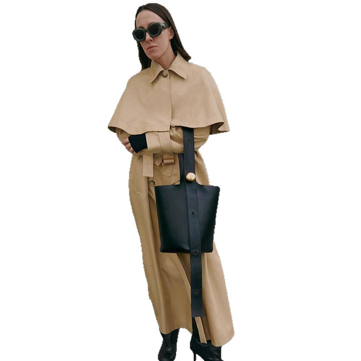 Dame trendy trenchcoat med bred oversize snit og aftagelig hætte Stilla