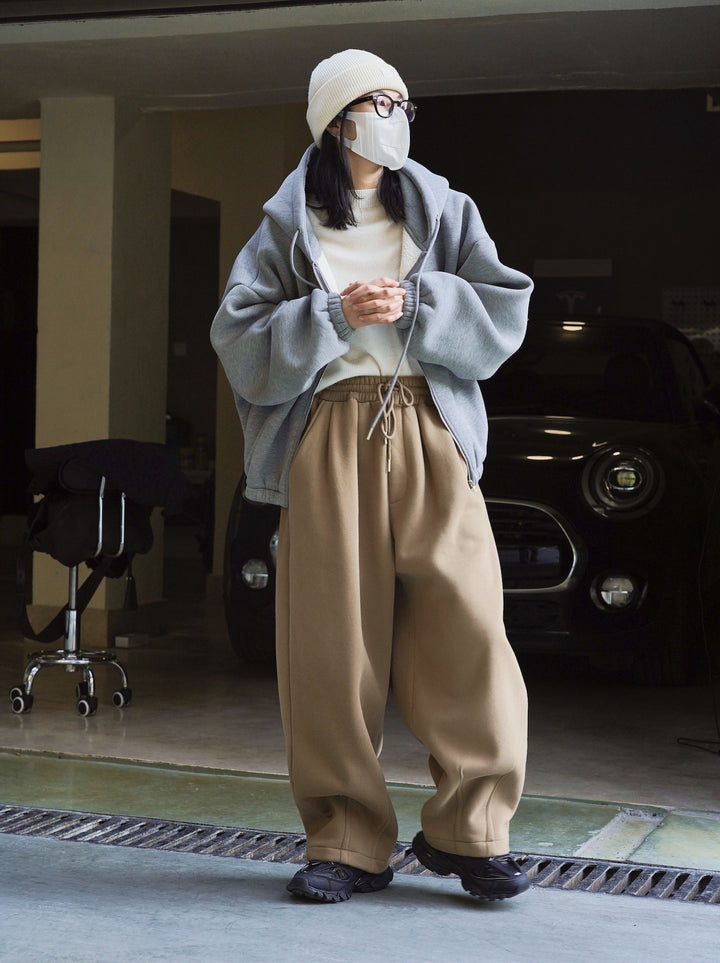 Kvinders Komfortable Oversized Hoodie Jakke med Generøse Lommer og Snoretræk Stilla