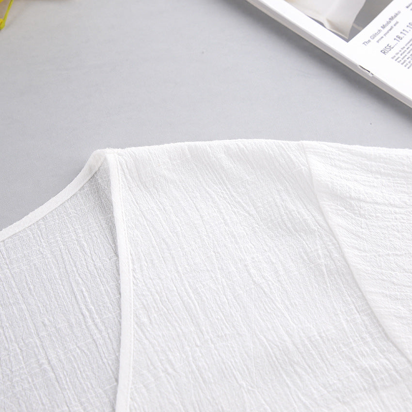 Dame let sommerloungewear med voluminøse ærmer og taljerbart design Stilla