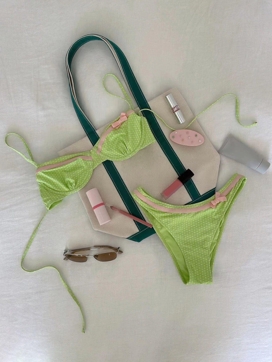 Dame polka dot bikini med legende design Skovae