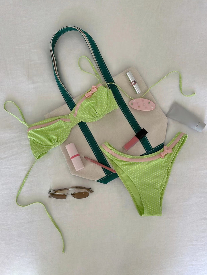 Dame polka dot bikini med legende design Skovae