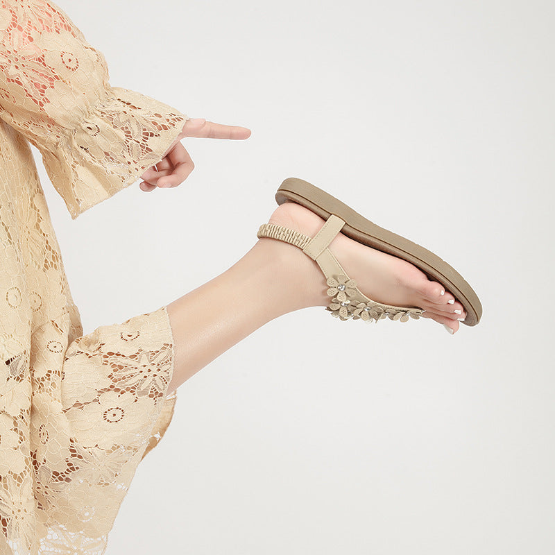 Dame sandaler med blomstret design og glitrende detaljer Stilla