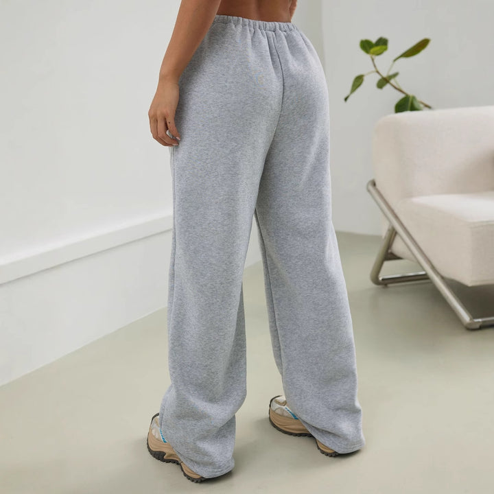 Kvindernes komfortable sweatpants med en afslappet pasform og sidelommer Stilla