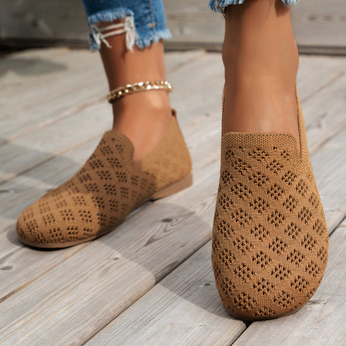 Dame åndbare slippers med moderigtig hulmønster og skridsikker sål Stilla