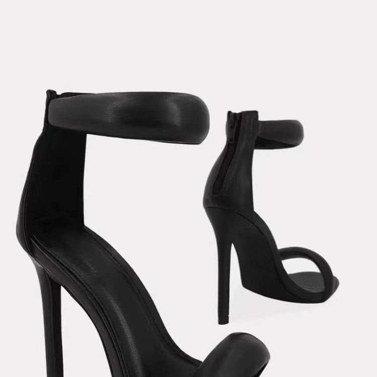 Dame Glamourøse Stiletto-Sandaletter med svungne remme og komfortabelt fodseng Stilla