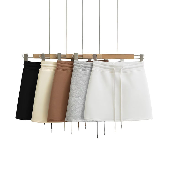Dame Sporty Mini Nederdel med elastisk talje og justerbar snor Stilla