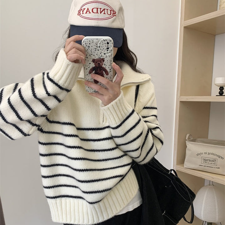 Kvinders afslappet sweater med stribet design og halvlås Stilla