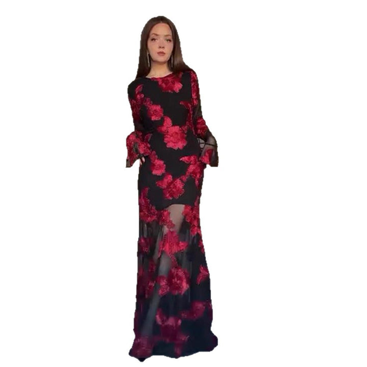 Dame elegant maxikjole med florale spidsaccentuer og gennemsigtig nederdel Stilla